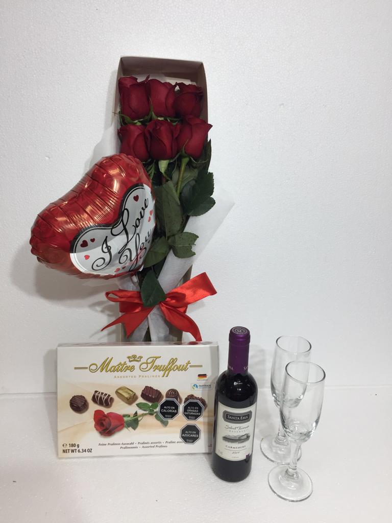 Caja con 6 Rosas ms Bombones de 180 Grs, Vino 375 cc, 2 Copas y Globito